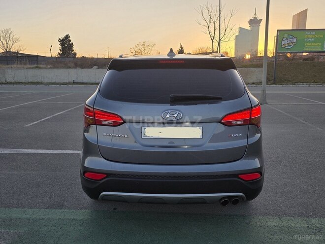 Hyundai Santa Fe-5