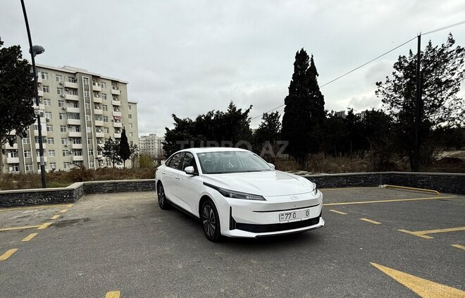Changan Qiyuan A05 2025, 0 km - 1.5 л - Bakı