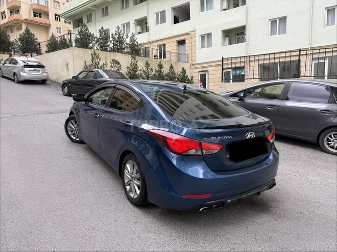 Hyundai Elantra 2015, 106,300 km - 1.8 l - Bakı