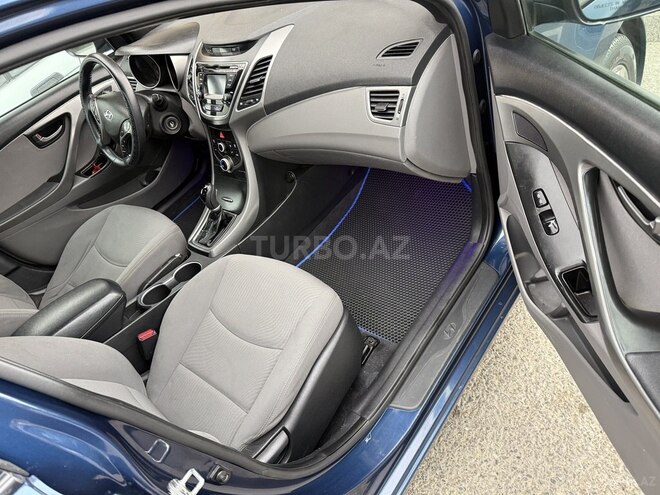 Hyundai Elantra 2015, 106,300 km - 1.8 l - Bakı