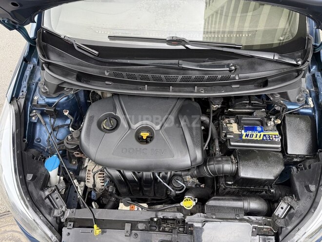 Hyundai Elantra 2015, 106,300 km - 1.8 l - Bakı