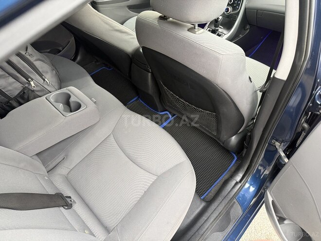 Hyundai Elantra 2015, 106,300 km - 1.8 l - Bakı
