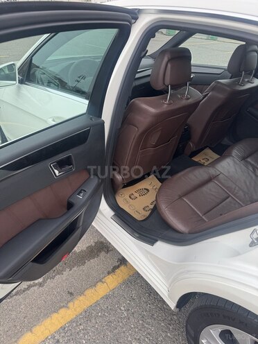 Mercedes E 350-10