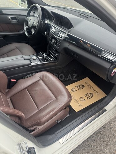 Mercedes E 350-13
