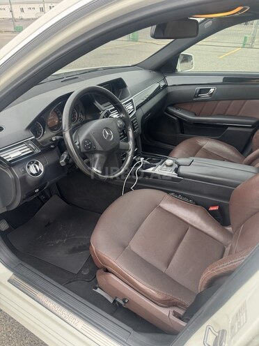 Mercedes E 350-9