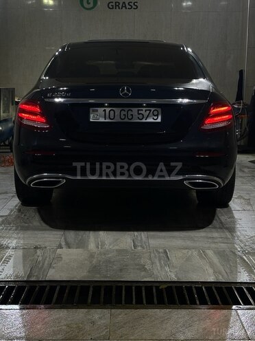 Mercedes E 220 d-8