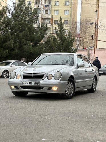 Mercedes E 270 2000, 398,500 km - 2.7 l - Xırdalan