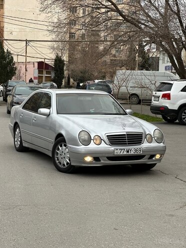 Mercedes E 270 2000, 398,500 km - 2.7 l - Xırdalan