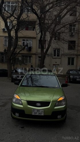 Kia Rio-1