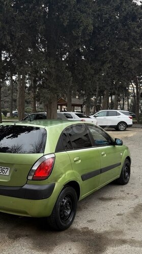 Kia Rio-4