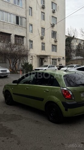 Kia Rio-5