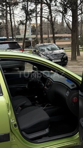 Kia Rio-6