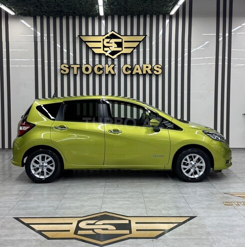 Nissan Note-5