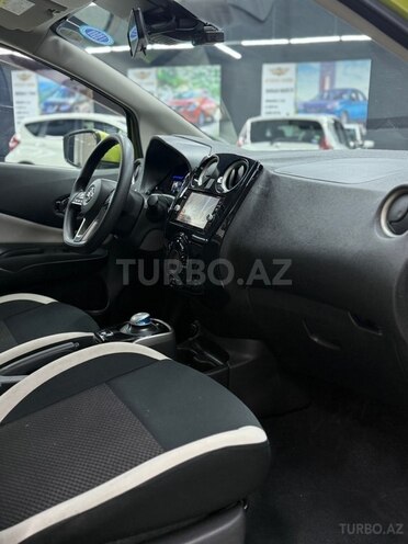 Nissan Note-7
