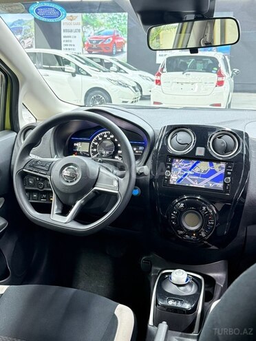 Nissan Note-8