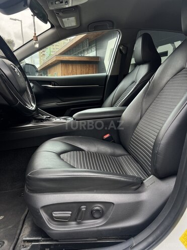 Toyota Camry 2022, 84,300 km - 2.5 l - Bakı