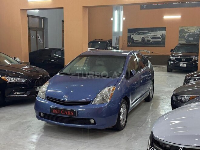 Toyota Prius-12