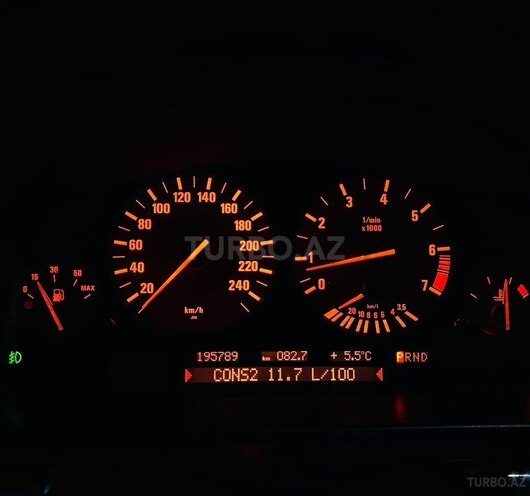 BMW 525 2001, 195,000 km - 2.5 l - Bakı