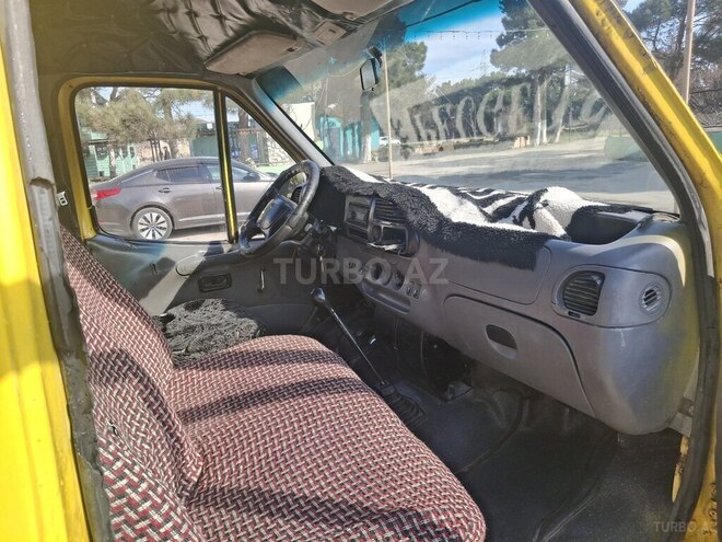 Ford Transit-6