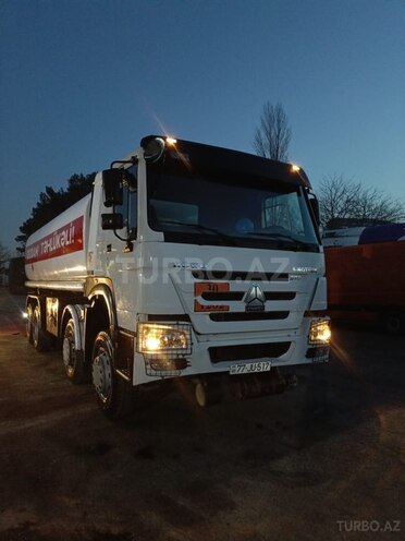 HOWO Sinotruk-1