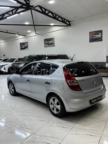 Hyundai i30-8