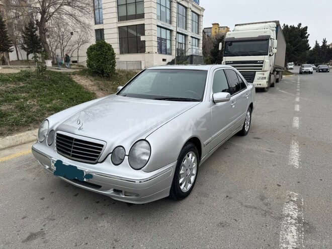 Mercedes E 270 1999, 460,000 km - 2.7 л - Xırdalan
