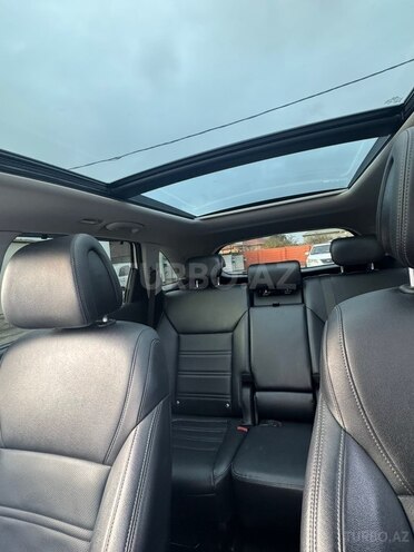 Kia Sorento-8