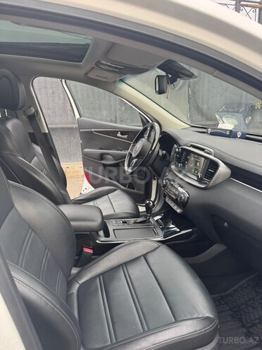 Kia Sorento-15