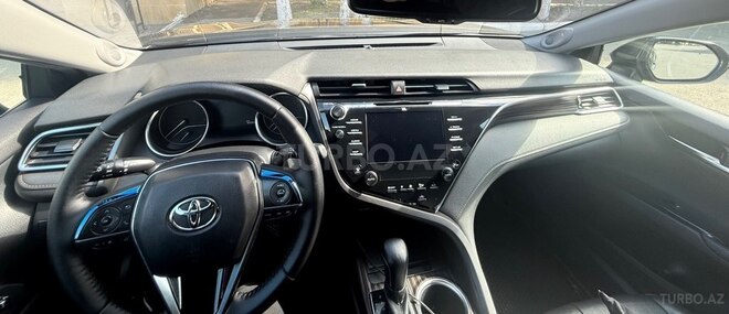 Toyota Camry-8