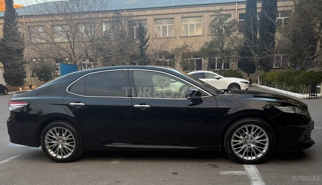 Toyota Camry-4