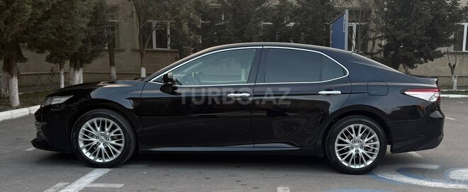 Toyota Camry-5