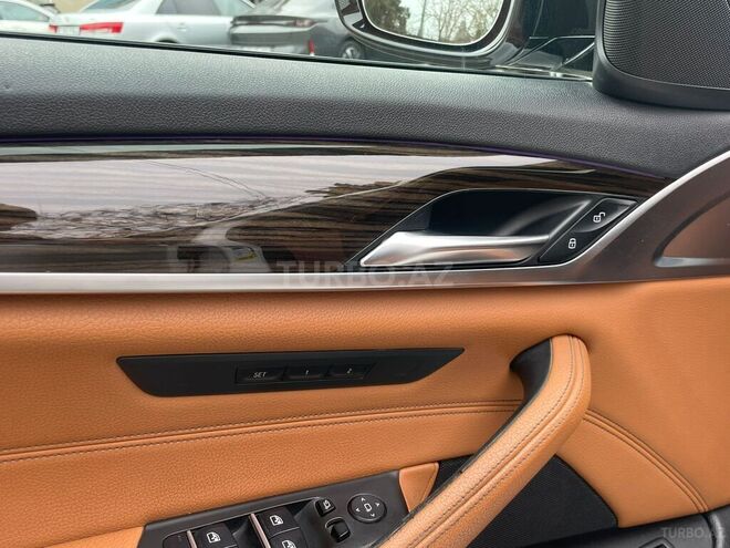 BMW 530-5