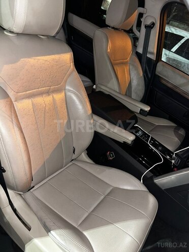 Land Rover Discovery 2017, 139,000 km - 2.0 l - Bakı