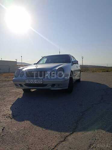 Mercedes E 240 2000, 420,000 km - 2.6 l - Bakı