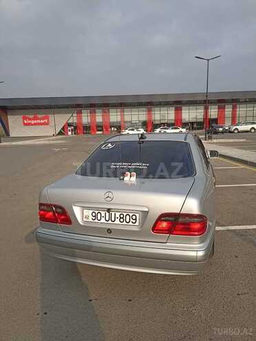 Mercedes E 240 2000, 420,000 km - 2.6 l - Bakı