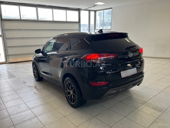 Hyundai Tucson 2015, 272,200 km - 2.0 л - Bakı