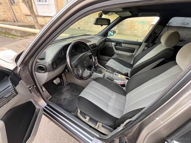 BMW 525 1992, 347,000 km - 2.5 l - Bakı