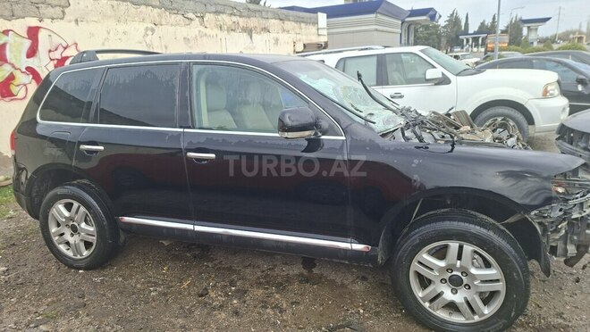 Volkswagen Touareg 2004, 280,000 km - 3.2 l - Bakı