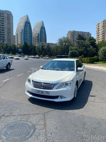 Toyota Camry-7