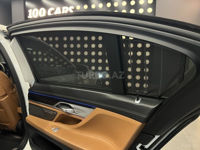 BMW 740-11