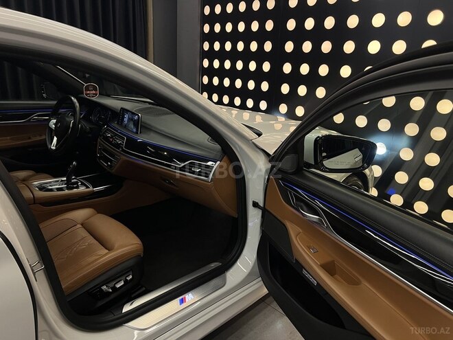 BMW 740-14