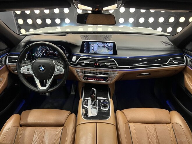 BMW 740-17