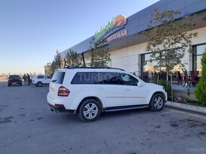Mercedes GL 450 4MATIC-8