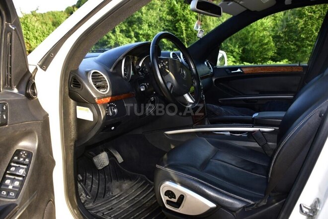 Mercedes GL 450 4MATIC-4