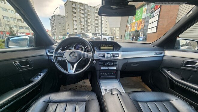 Mercedes E 220-8