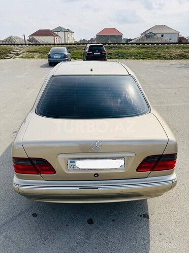 Mercedes E 270 2000, 343,200 km - 2.7 л - Bakı