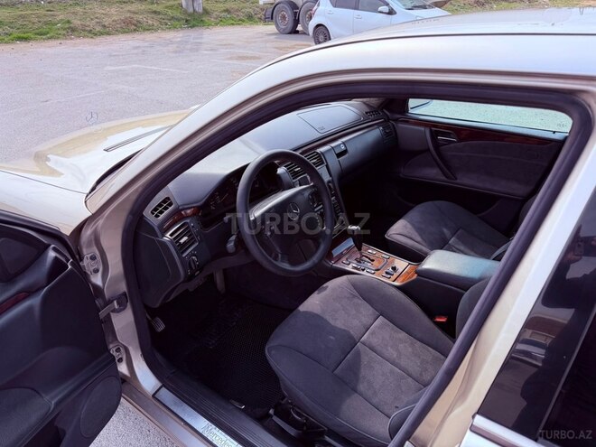 Mercedes E 270 2000, 343,200 km - 2.7 л - Bakı