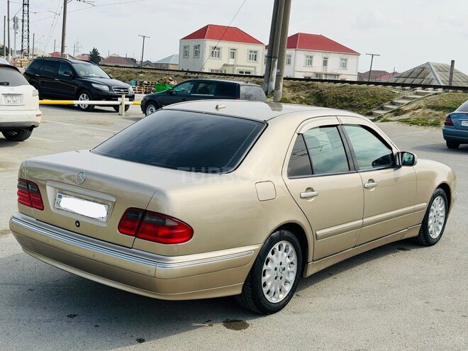 Mercedes E 270 2000, 343,200 km - 2.7 л - Bakı