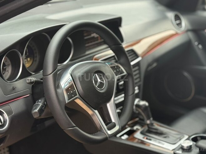 Mercedes C 250 2011, 283,000 km - 1.8 l - Bakı