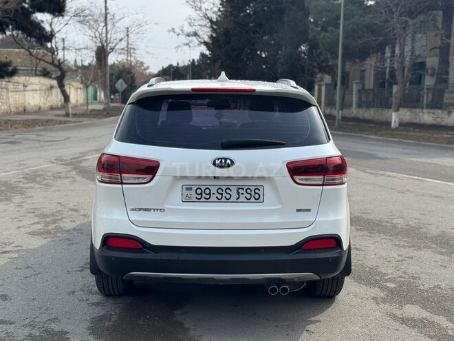 Kia Sorento-9